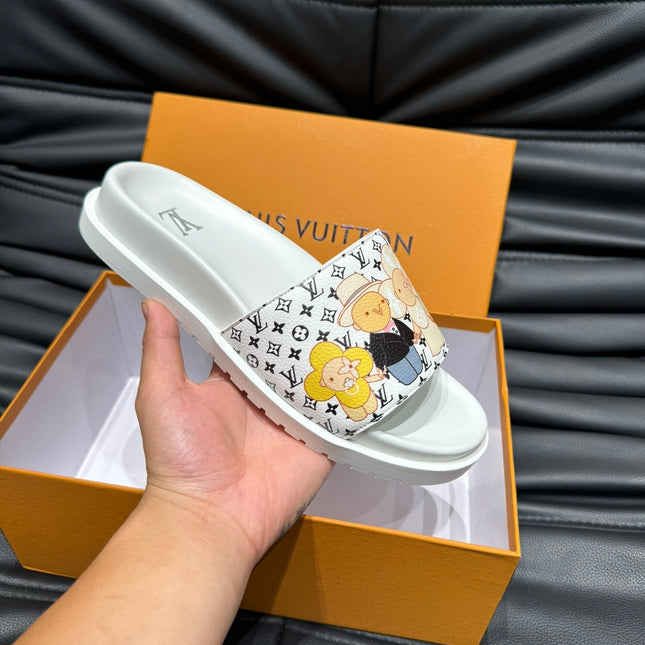 LV SLIPPERS IN WHITE MONOGRAM CALFSKIN