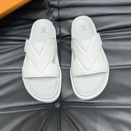 LV OASIS MULE IN WHITE CALFSKIN
