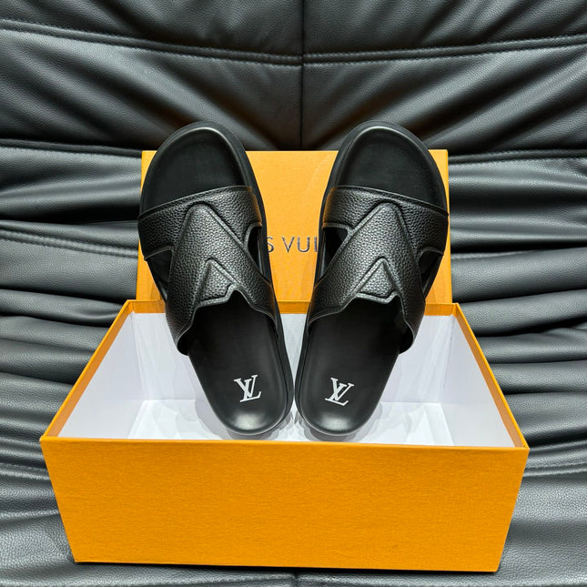 LV OASIS MULE IN BLACK CALFSKIN