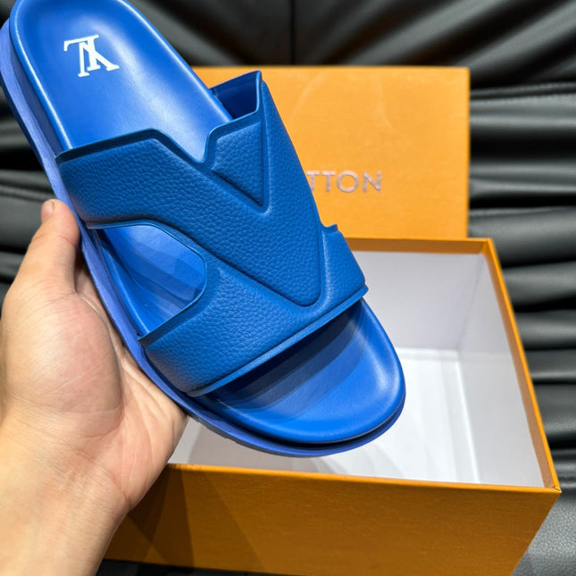 LV OASIS MULE IN COBALT BLUE CALFSKIN