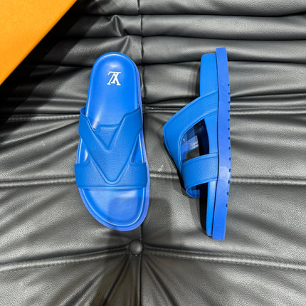 LV OASIS MULE IN COBALT BLUE CALFSKIN