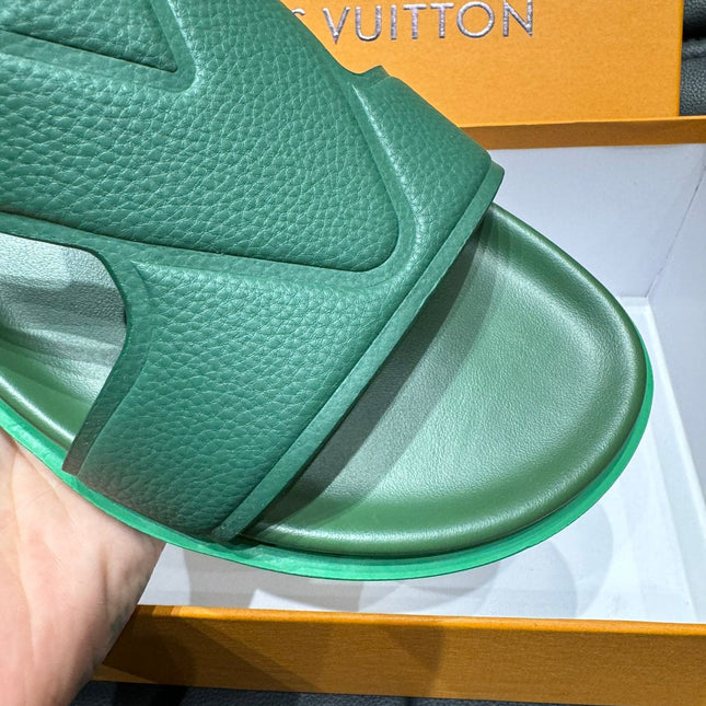 LV OASIS MULE IN SEA GREEN CALFSKIN