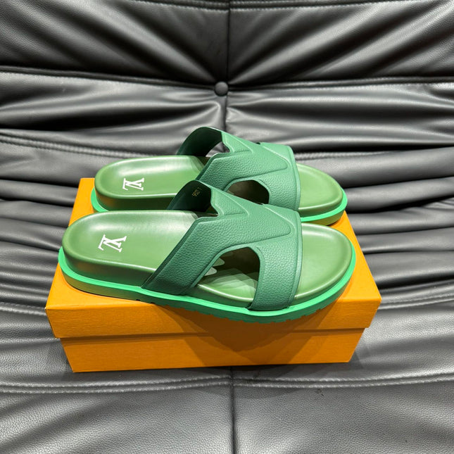 LV OASIS MULE IN SEA GREEN CALFSKIN