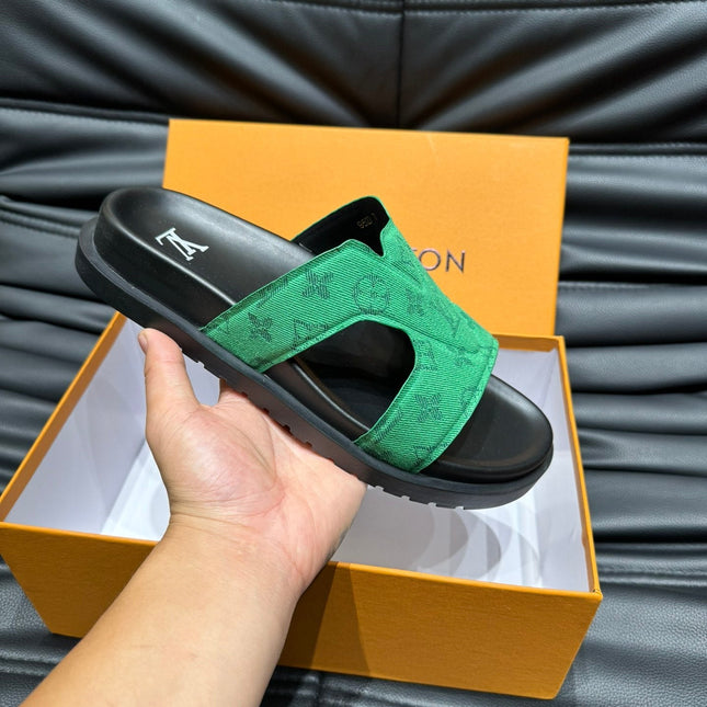 LV OASIS MULE IN EMERALD GREEN MONOGRAM JACQUARD