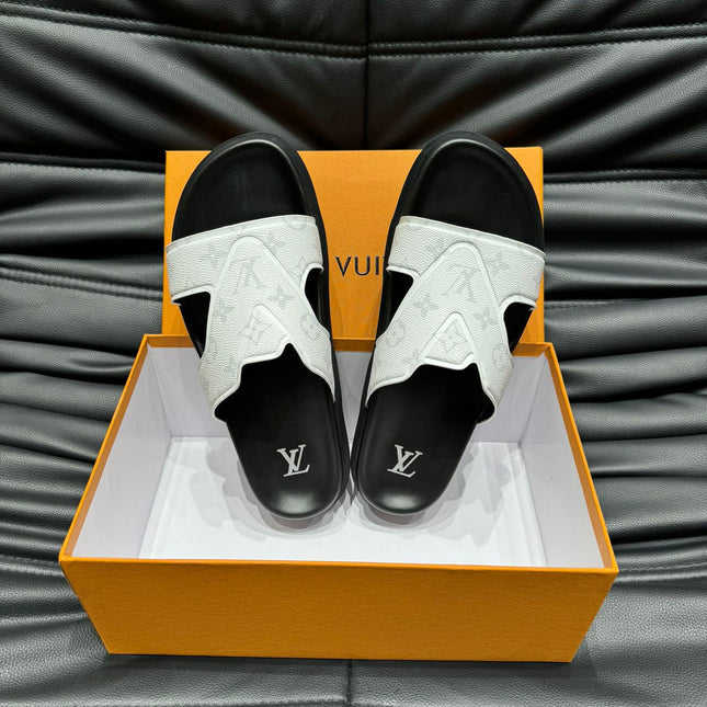 LV OASIS MULE IN WHITE MONOGRAM CALFSKIN