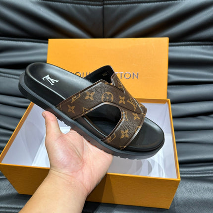 LV OASIS MULE IN CHOCOLATE BROWN MONOGRAM CALFSKIN