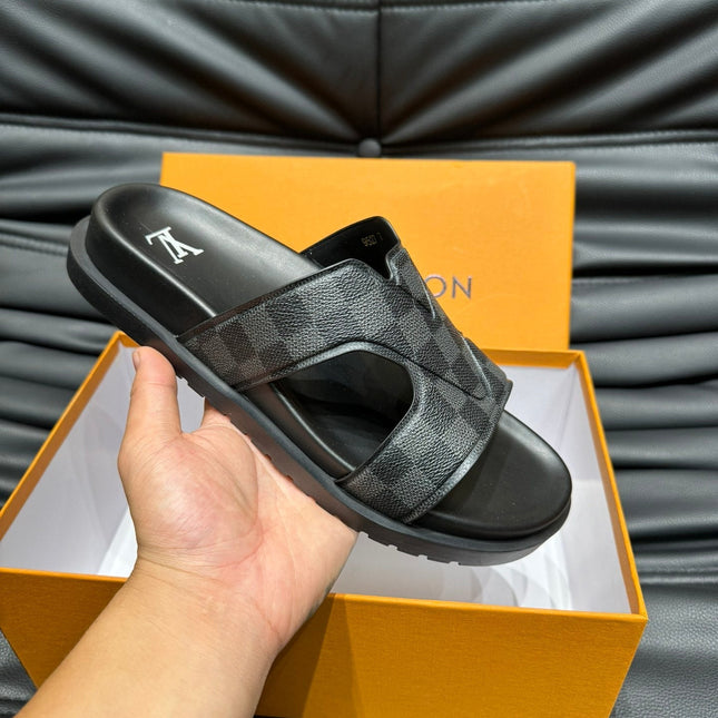 LV OASIS MULE IN BLACK DAMIER CALFSKIN
