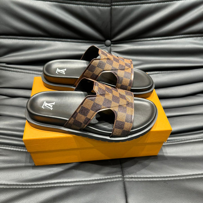 LV OASIS MULE IN CHOCOLATE BROWN DAMIER CALFSKIN