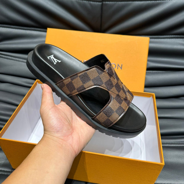 LV OASIS MULE IN CHOCOLATE BROWN DAMIER CALFSKIN
