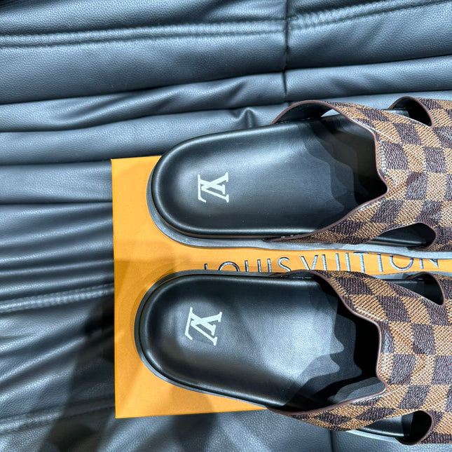 LV OASIS MULE IN CHOCOLATE BROWN DAMIER CALFSKIN