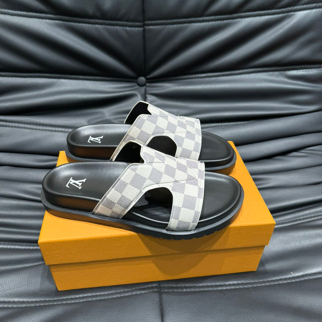 LV OASIS MULE IN WHITE DAMIER CALFSKIN