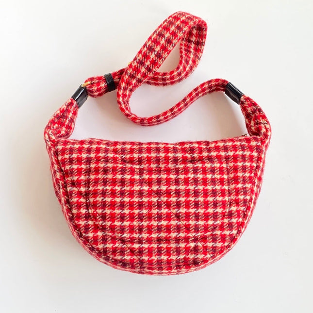 CHANEL 25S HOBO 30 CM IN RED TWEED WITH GOLD HARDWARE