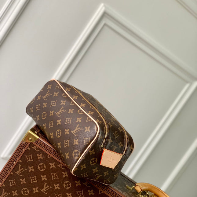 DOPP KIT 28 IN BROWN MONOGRAM CANVAS