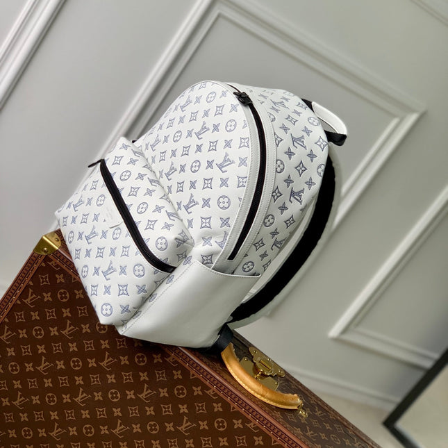 DISCOVERY PM BACKPACK 38 IN WHITE MONOGRAM LAMBSKIN
