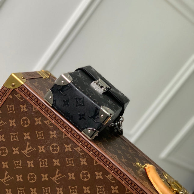 CAMERA BOX BAG 17 IN BLACK MONOGRAM EMBOSSED CALFSKIN SILVER CHAIN