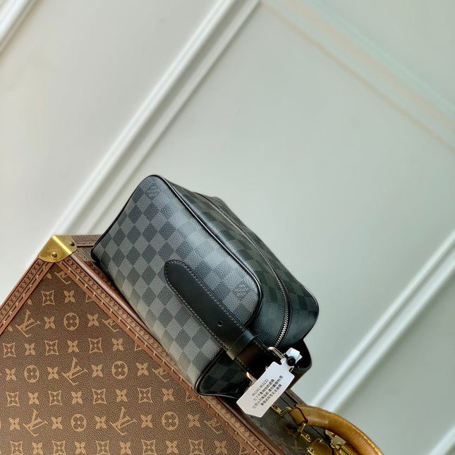 LOCKER DOPP KIT 23 IN GREY BLACK DAMIER GRAPHITE CANVAS