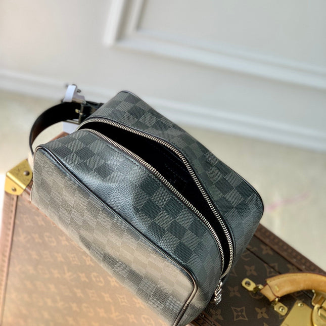 LOCKER DOPP KIT 23 IN GREY BLACK DAMIER GRAPHITE CANVAS