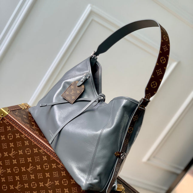 CARRYALL DARK 39 IN GREY LAMBSKIN BROWN MONOGRAM TAG