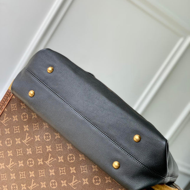 LOW KEY CABAS MM BAG 47 IN BLACK GRAINED CALFSKIN
