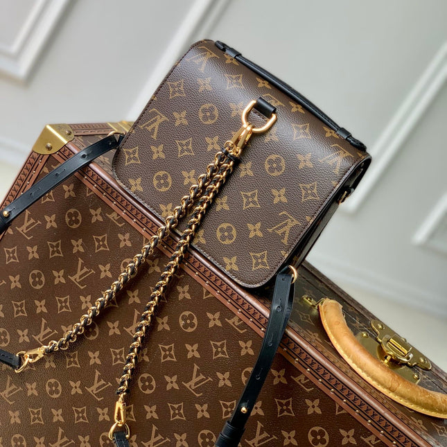 POCHETTE MÉTIS 20 IN BROWN MONOGRAM AND MONOGRAM REVERSE CANVAS GOLD BUCKLE