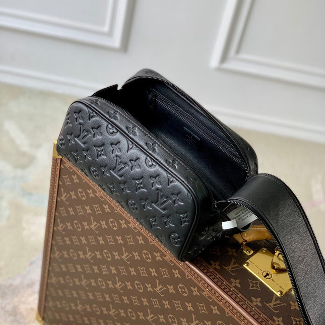 DOPP KIT 28 IN BLACK MONOGRAM SHADOW