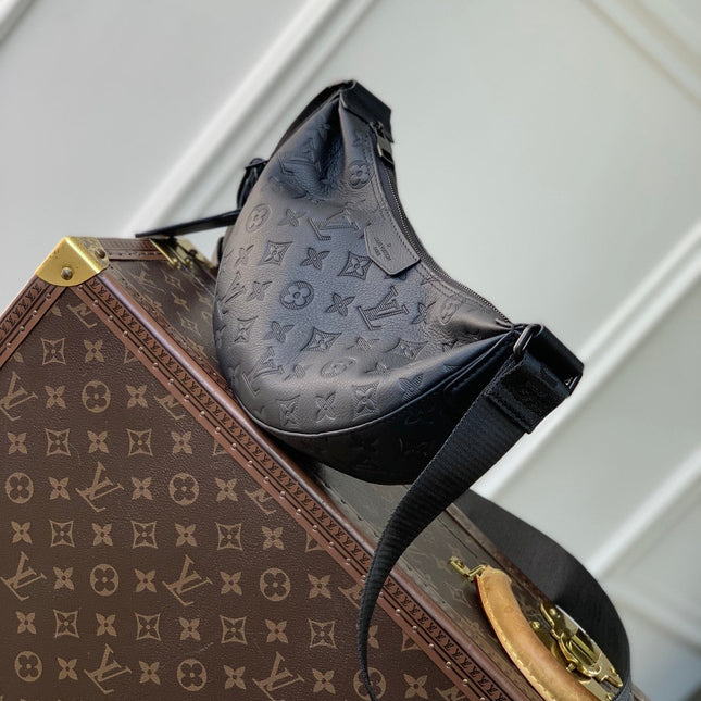 HAMAC BAG 28 IN BLACK MONOGRAM SHADOW