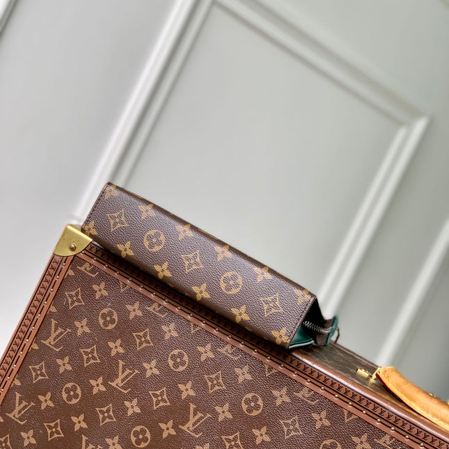 GASTON WEARABLE WALLET 18 IN BROWN MONOGRAM CANVAS MIX GREEN CALFSKIN