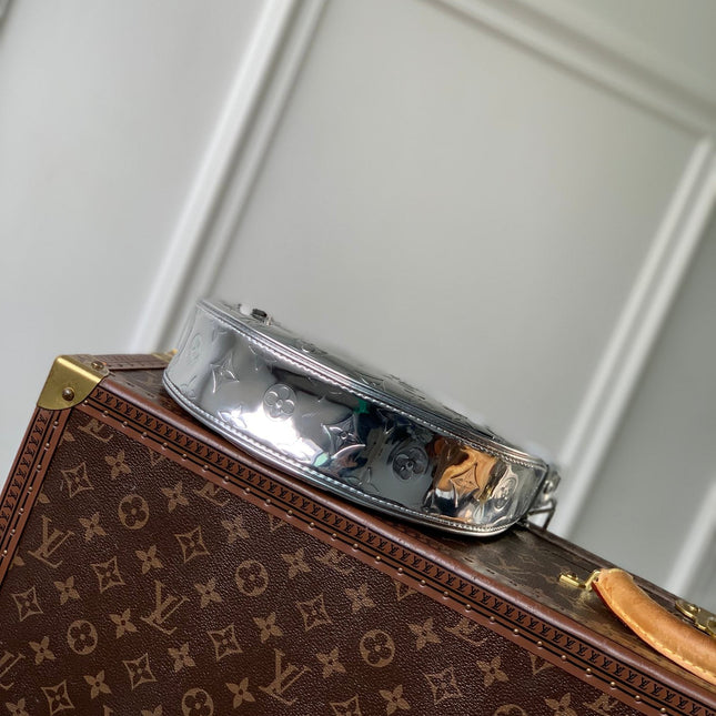 LOOP 23 IN SILVER MONOGRAM EMBOSSED CALFSKIN