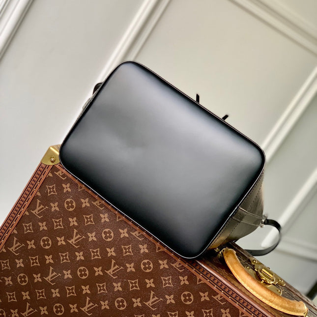 NOÉ MM 33 IN BLACK EPI LEATHER