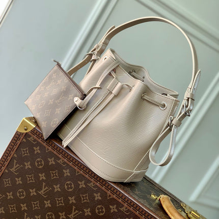 NOÉ BB 20 IN QUARTZ WHITE EPI LEATHER