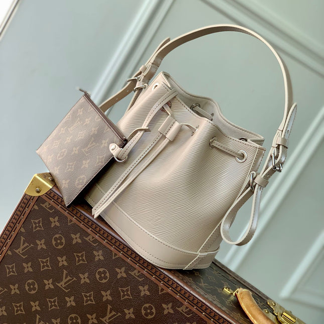 NOÉ BB 20 IN QUARTZ WHITE EPI LEATHER