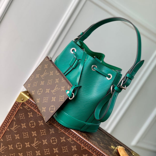 NOÉ BB 20 IN GREEN EPI LEATHER