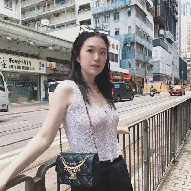 CC MINI 22 FLAP BAG IN BLACK CALFSKIN GOLD HARDWARE WITH PEARL CHAIN