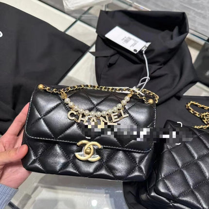 CC MINI 22 FLAP BAG IN BLACK CALFSKIN GOLD HARDWARE WITH PEARL CHAIN