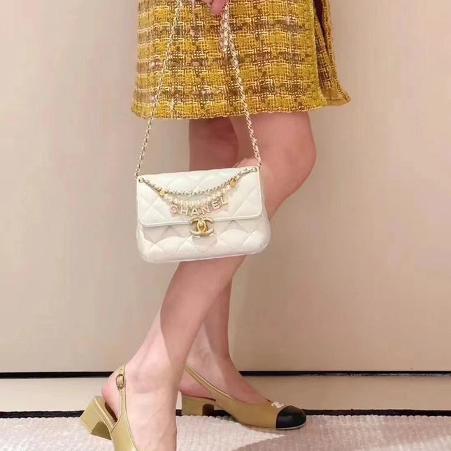 CC MINI 22 FLAP BAG IN WHITE CALFSKIN GOLD HARDWARE