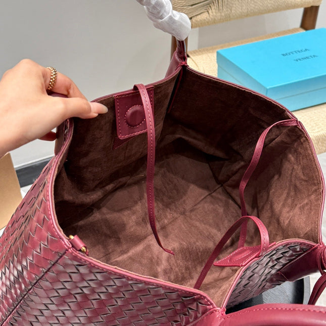 PINACOTECA TOTE BAG 38 IN BURGUNDY CALFSKIN