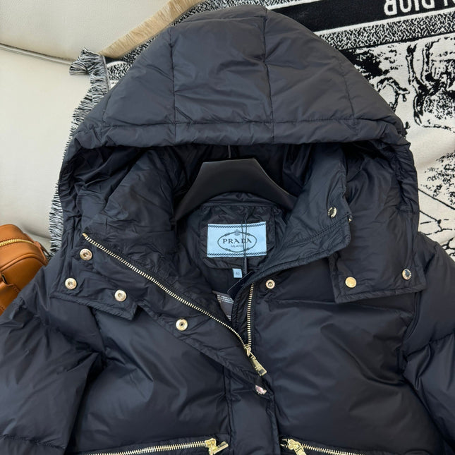 PRADA PUFFER JACKET STYLE 40