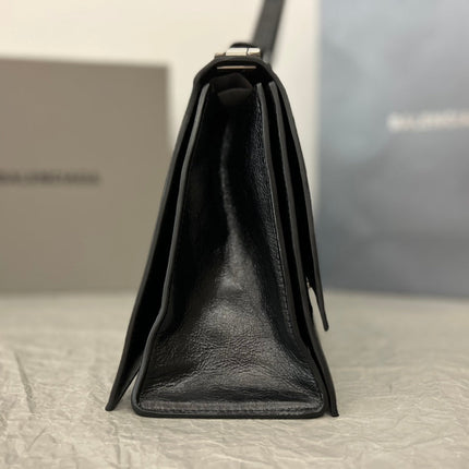 CRUSH SHOULDER BAG 31 IN BLACK CRUSHED CALFSKIN LEATHER STRAP SILVER HARDWARE