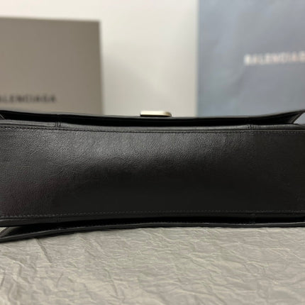 CRUSH SHOULDER BAG 31 IN BLACK CRUSHED CALFSKIN LEATHER STRAP SILVER HARDWARE