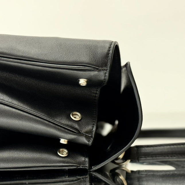 RODEO MEDIUM BAG 35 IN BLACK SMOOTH CALFSKIN SILVER HARDWARE