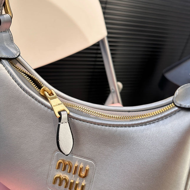 HOBO 22 BAG IN SILVER CALFSKIN