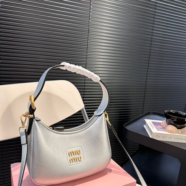 HOBO 22 BAG IN SILVER CALFSKIN