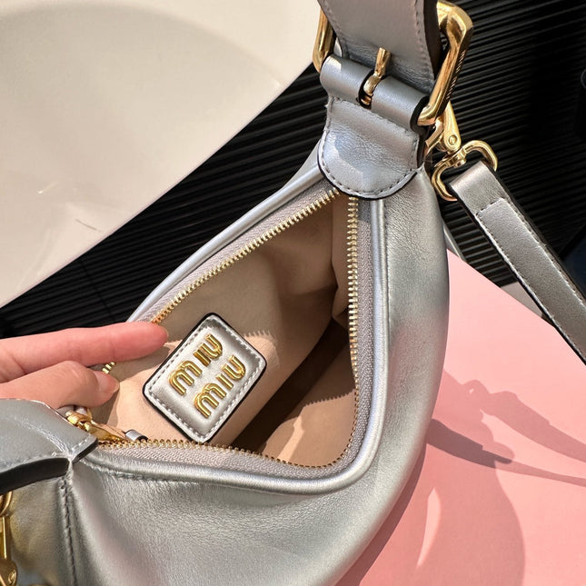 HOBO 22 BAG IN SILVER CALFSKIN