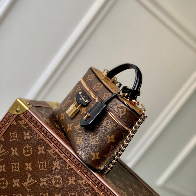 VANITY CHAIN POUCH 19 MONOGRAM REVERSE CANVAS
