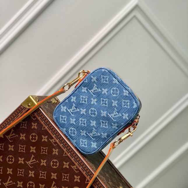 FAIRFAX POCHETTE 18 IN BLUE MONOGRAM DENIM GOLD HARDWARE