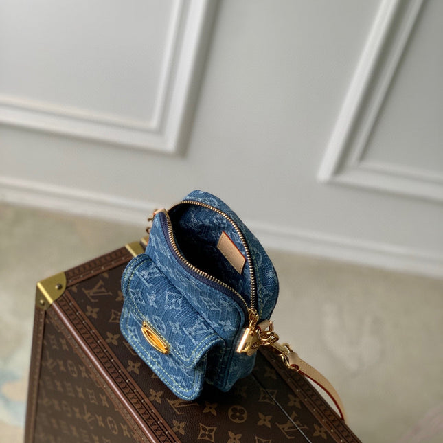FAIRFAX POCHETTE 18 IN BLUE MONOGRAM DENIM GOLD HARDWARE