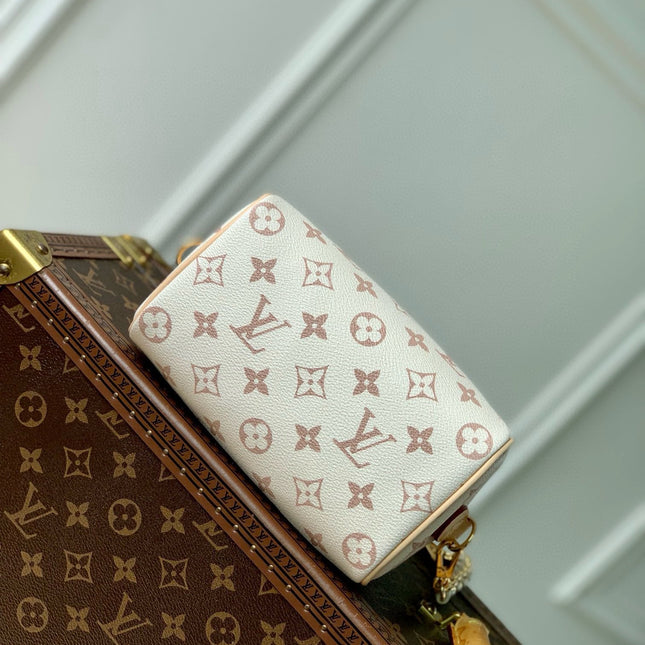 MINI SPEEDY BAG GREEN CHARM 18 IN LIGHT BROWN MONOGRAM DUNE COATED CANVAS
