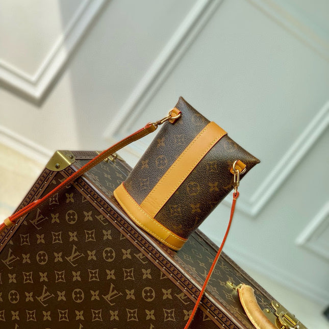 ENVELOPE POUCH 18 IN BROWN MONOGRAM COATED CANVAS AND CALFSKIN