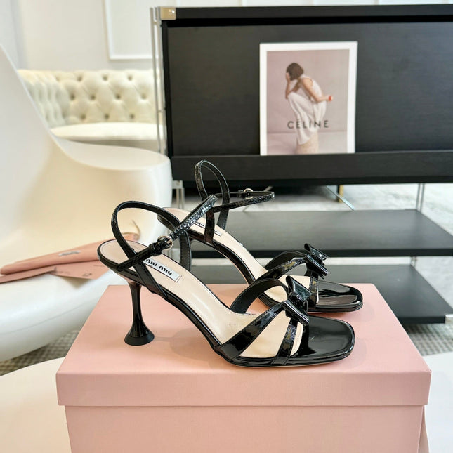High Heels With Bows Black Glossy Leather