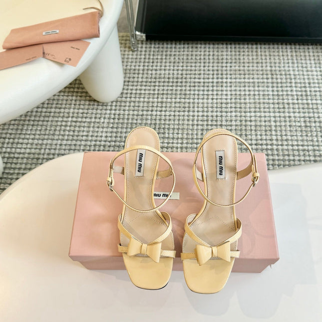 High Heels With Bows Butter Color Glossy Leather